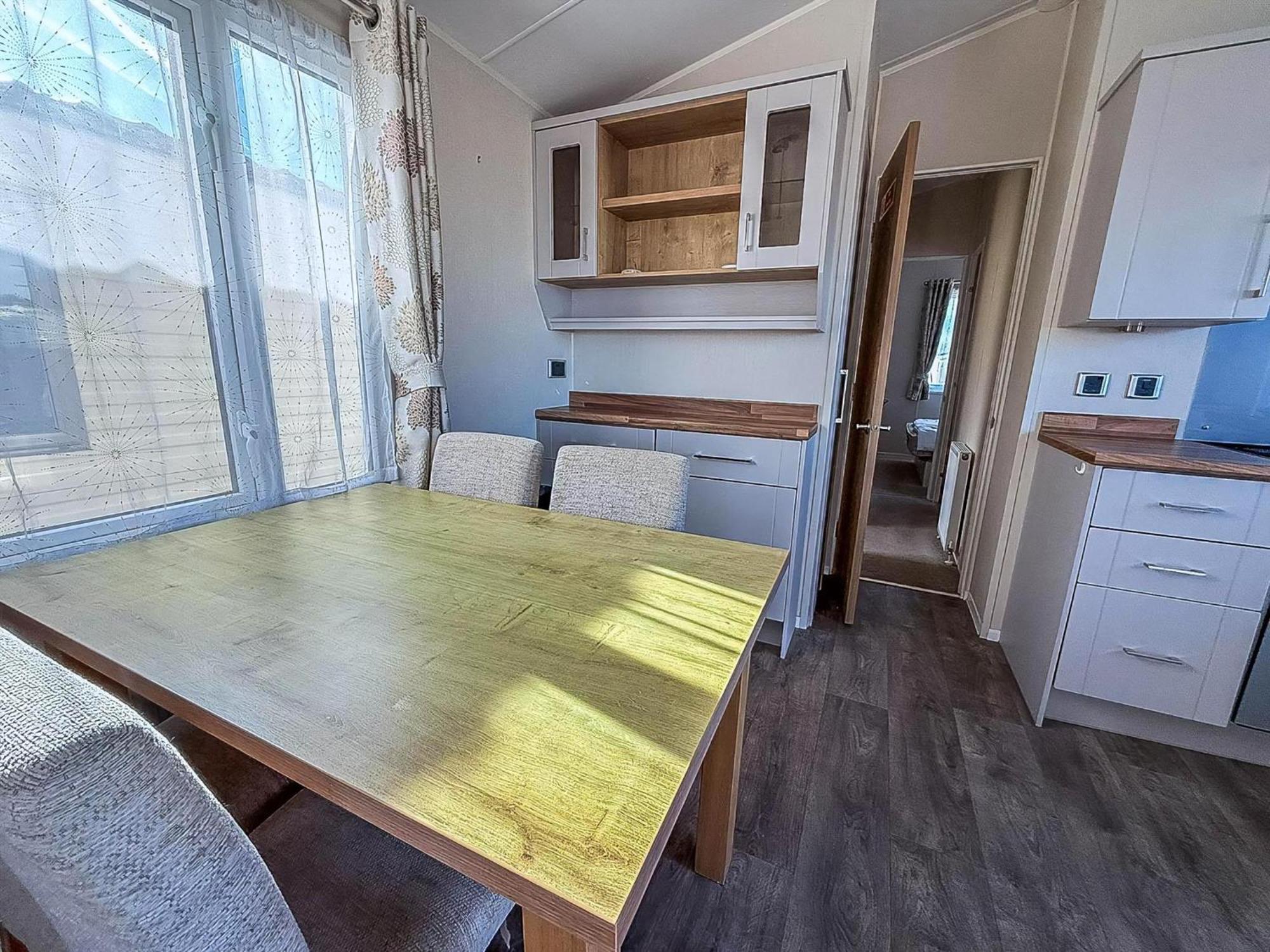 פליקסטו Lovely 6 Berth Caravan At Suffolk Sands Holiday Park Ref 45010Mv מראה חיצוני תמונה